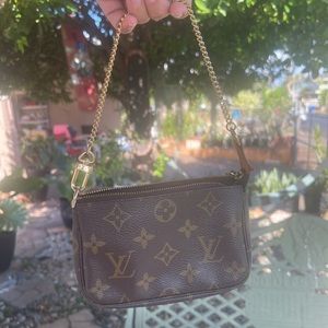 Authentic Mini Pochette Monogram